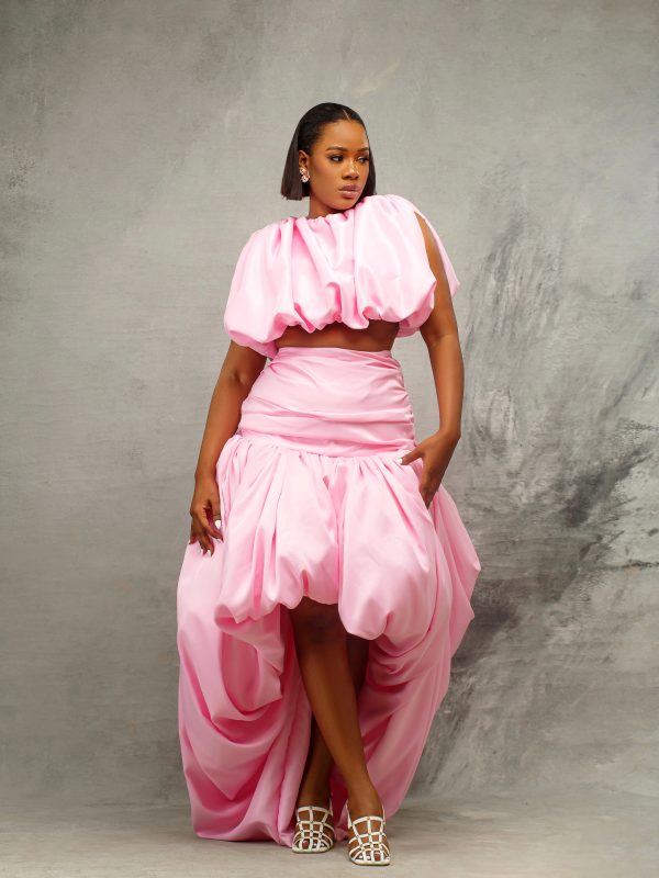 BABY PINK BRUNNETTE